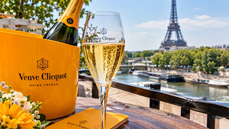 Tour della Veuve Clicquot da Parigi: Come Visitare